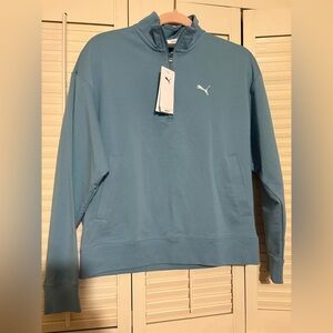 Puma women’s Blue workout jacket!